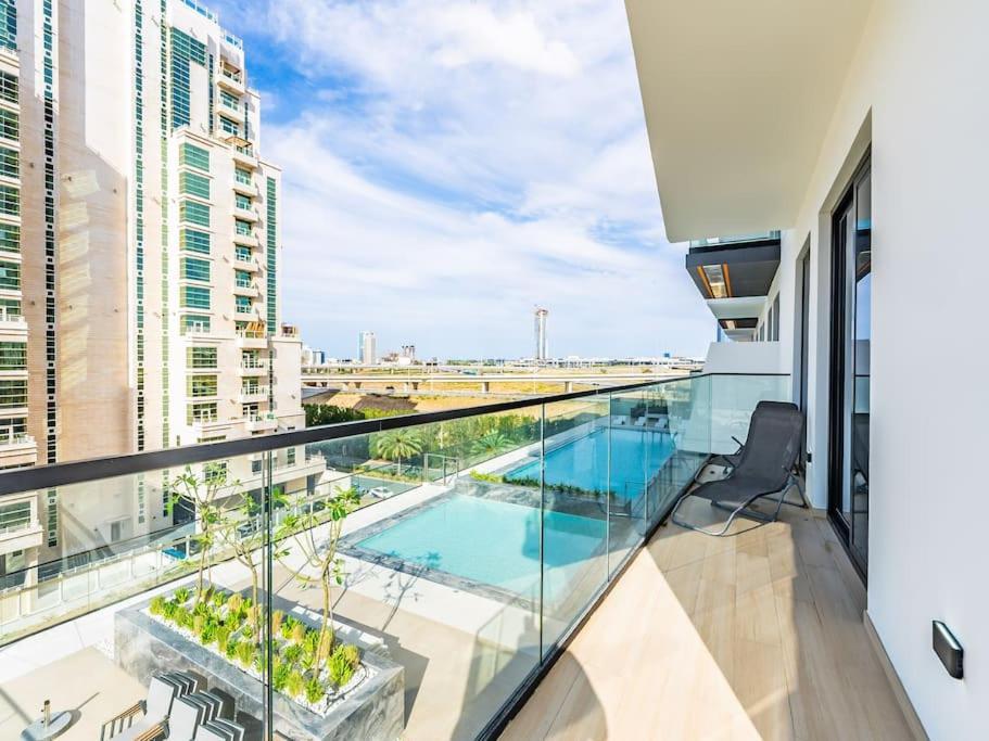 Appartement Stunning With Artful Interior And Urban Views Dubai